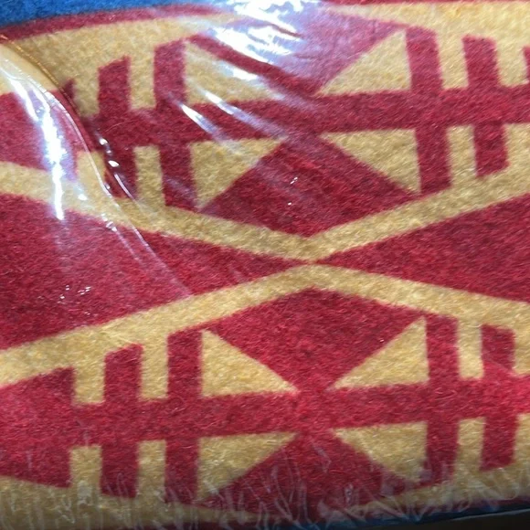 Southwestern Print Blanket 72 X 90 USA NEW Aztec Owen